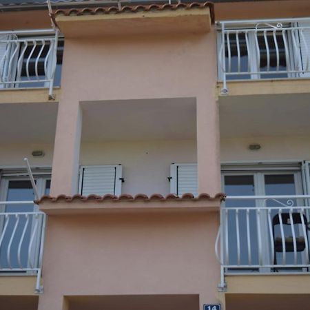 Apartments Marta Kastel Novi Екстер'єр фото