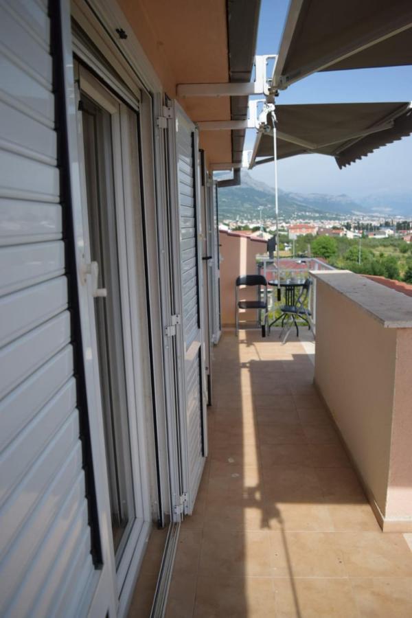 Apartments Marta Kastel Novi Екстер'єр фото