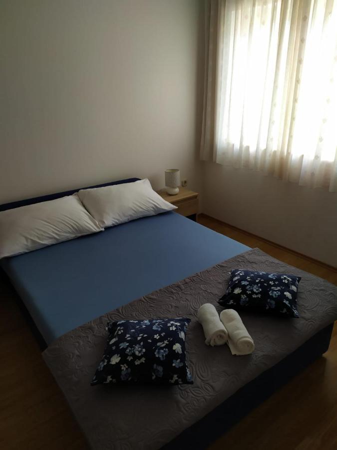 Apartments Marta Kastel Novi Екстер'єр фото