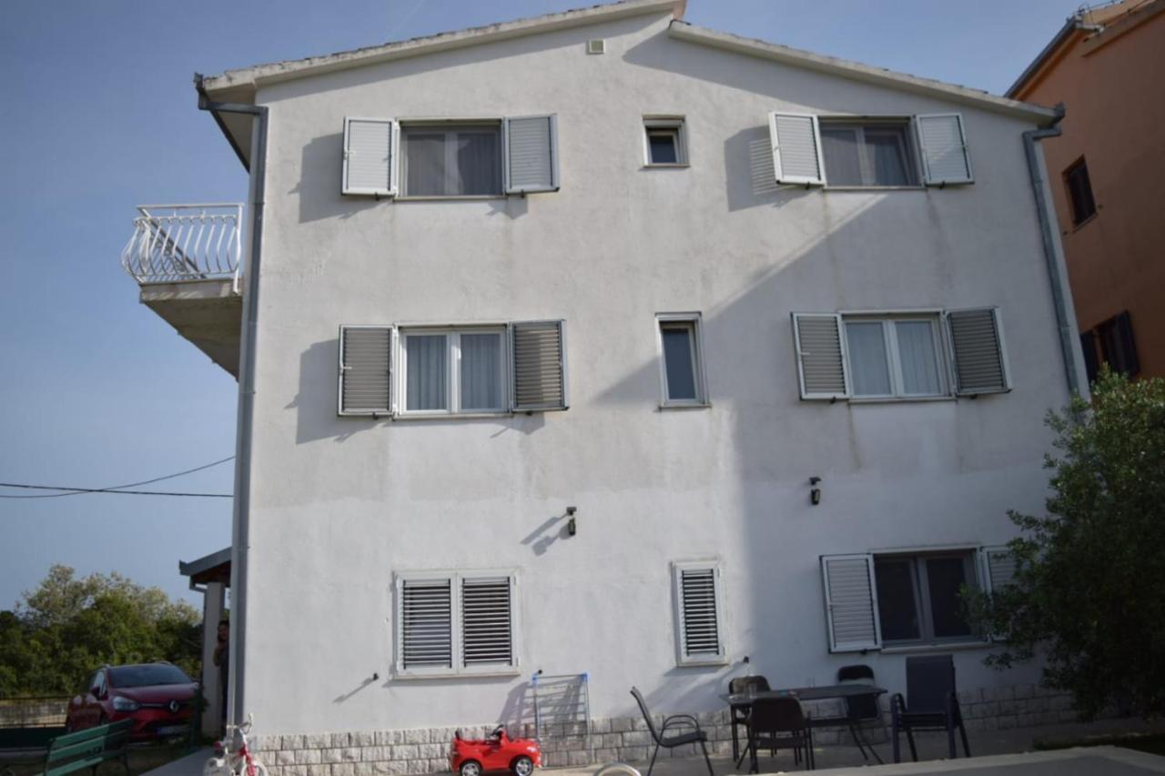 Apartments Marta Kastel Novi Екстер'єр фото
