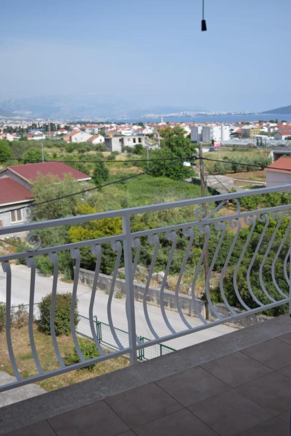 Apartments Marta Kastel Novi Екстер'єр фото