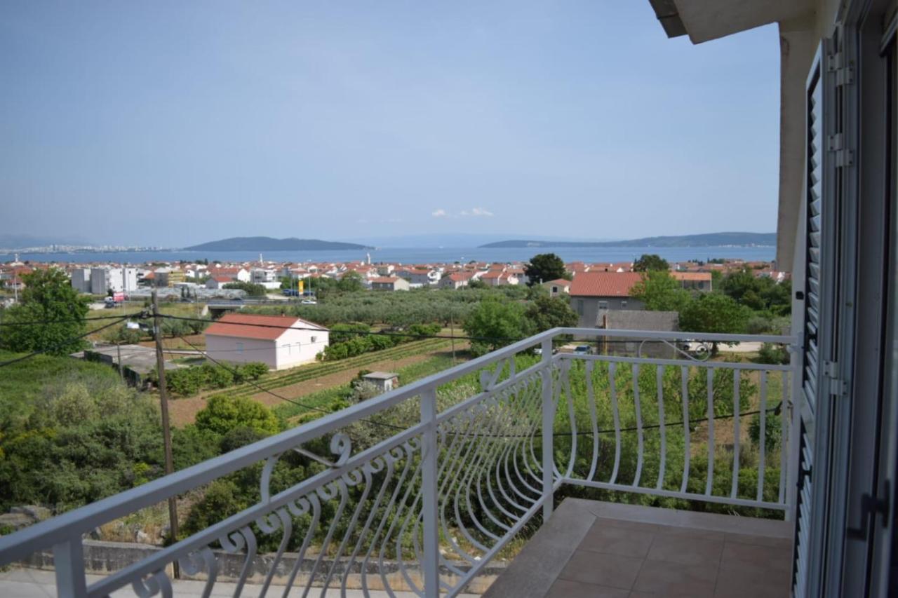Apartments Marta Kastel Novi Екстер'єр фото