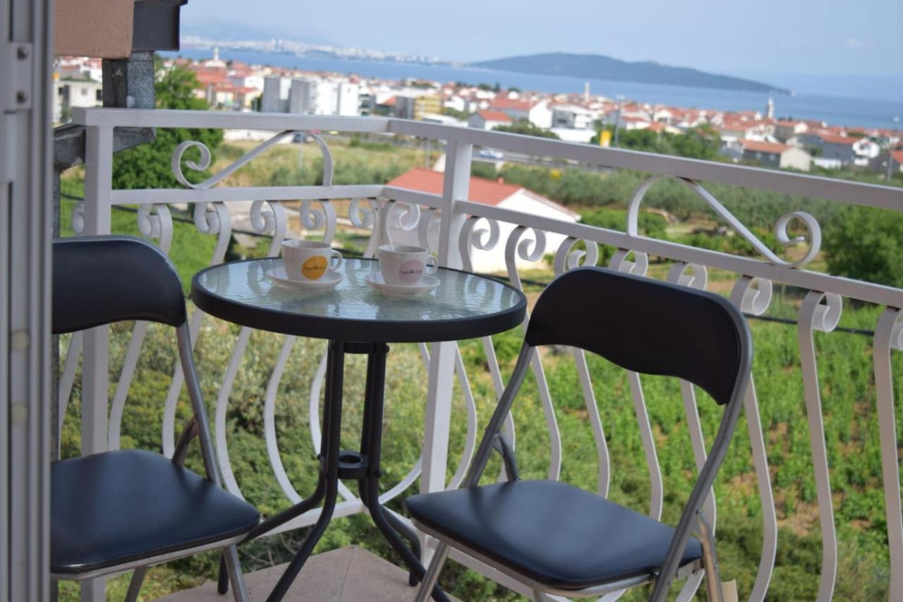 Apartments Marta Kastel Novi Екстер'єр фото