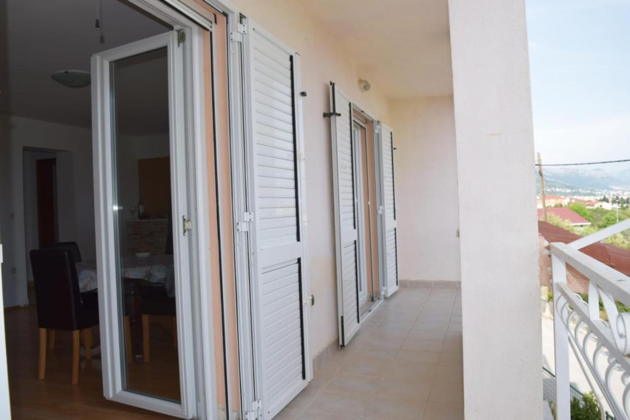 Apartments Marta Kastel Novi Екстер'єр фото