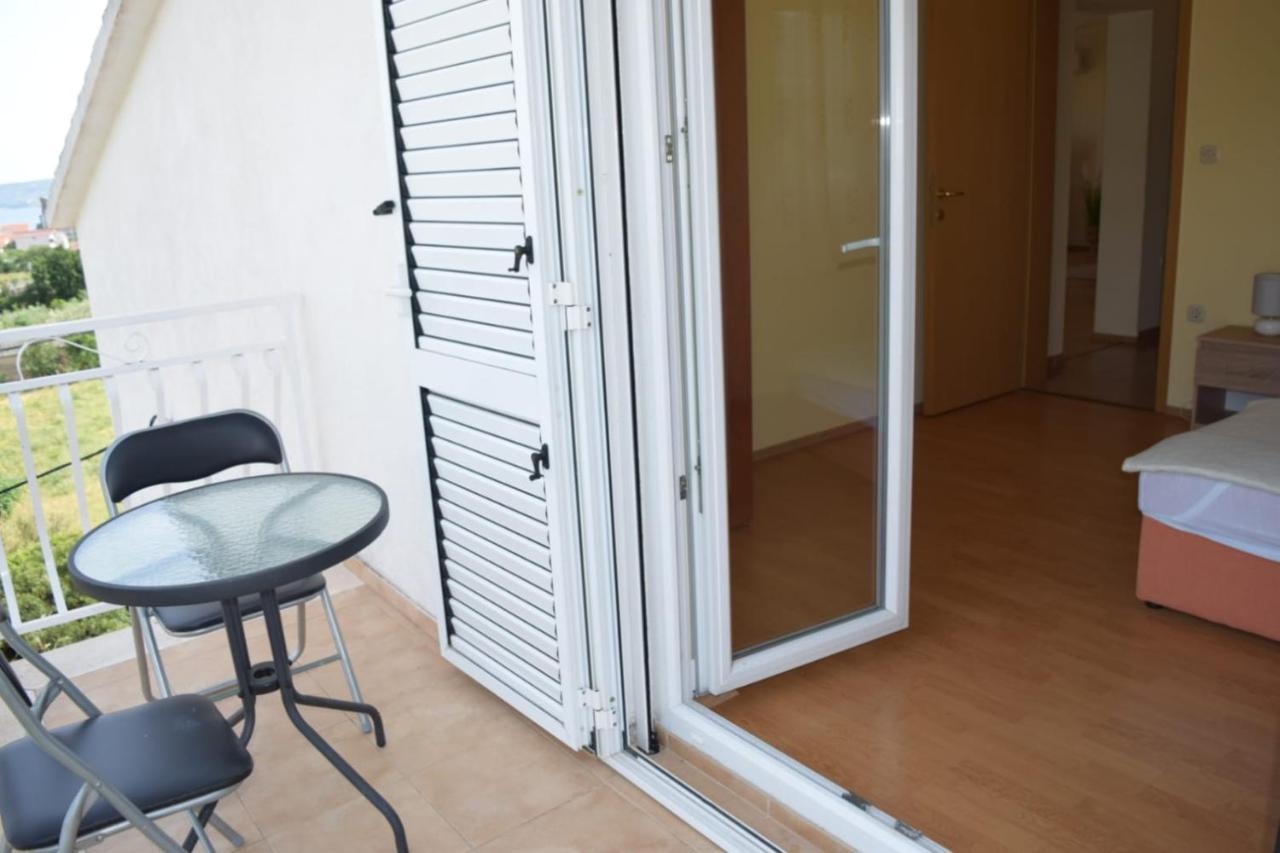 Apartments Marta Kastel Novi Екстер'єр фото