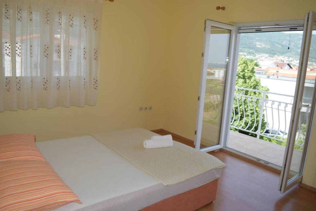 Apartments Marta Kastel Novi Екстер'єр фото