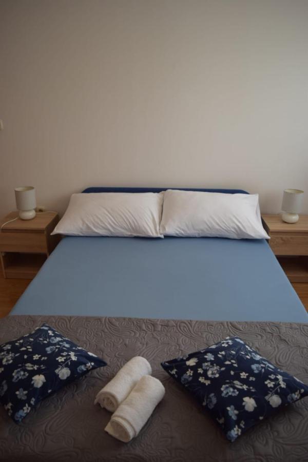 Apartments Marta Kastel Novi Екстер'єр фото